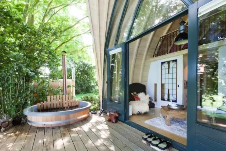 Illustratie bij artikel over romantische overnacht bij De Paarse Keizerin met tips en inspiratie